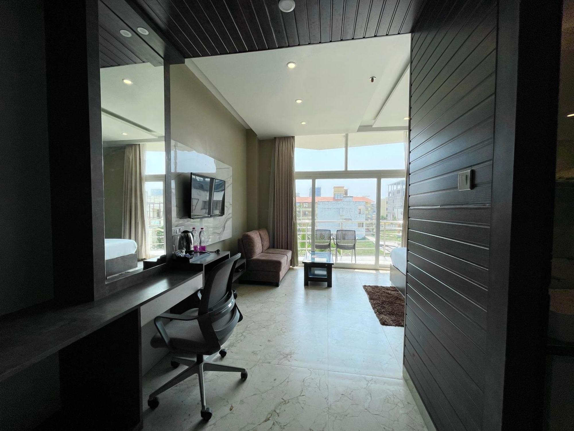 Hotel Tbs In Puri Exterior photo