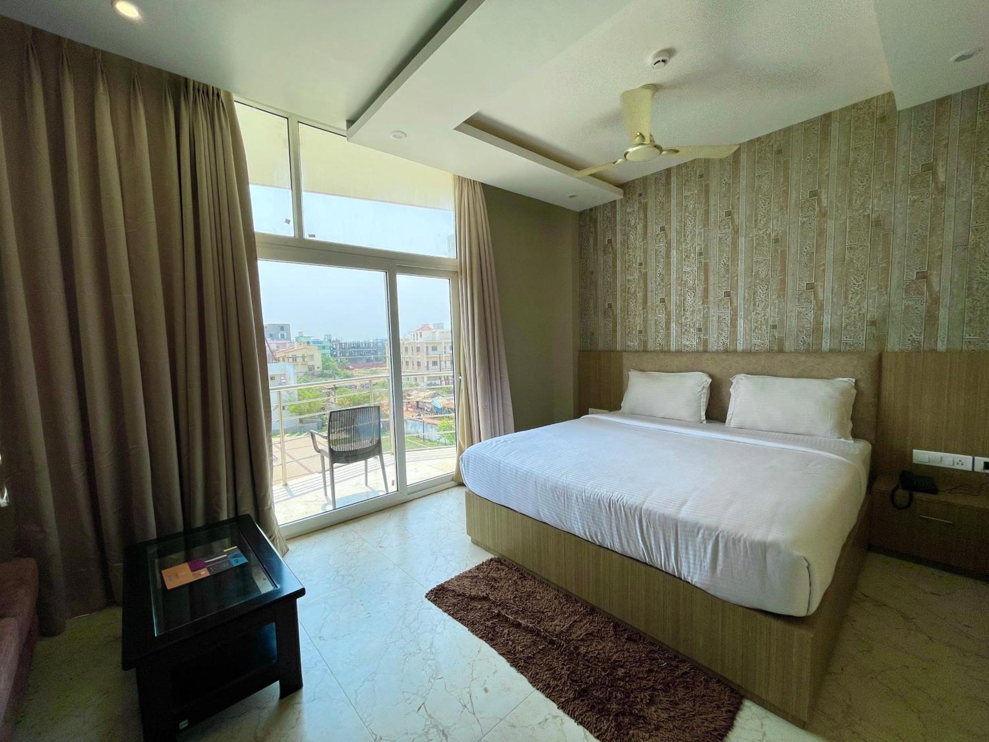 Hotel Tbs In Puri Exterior photo