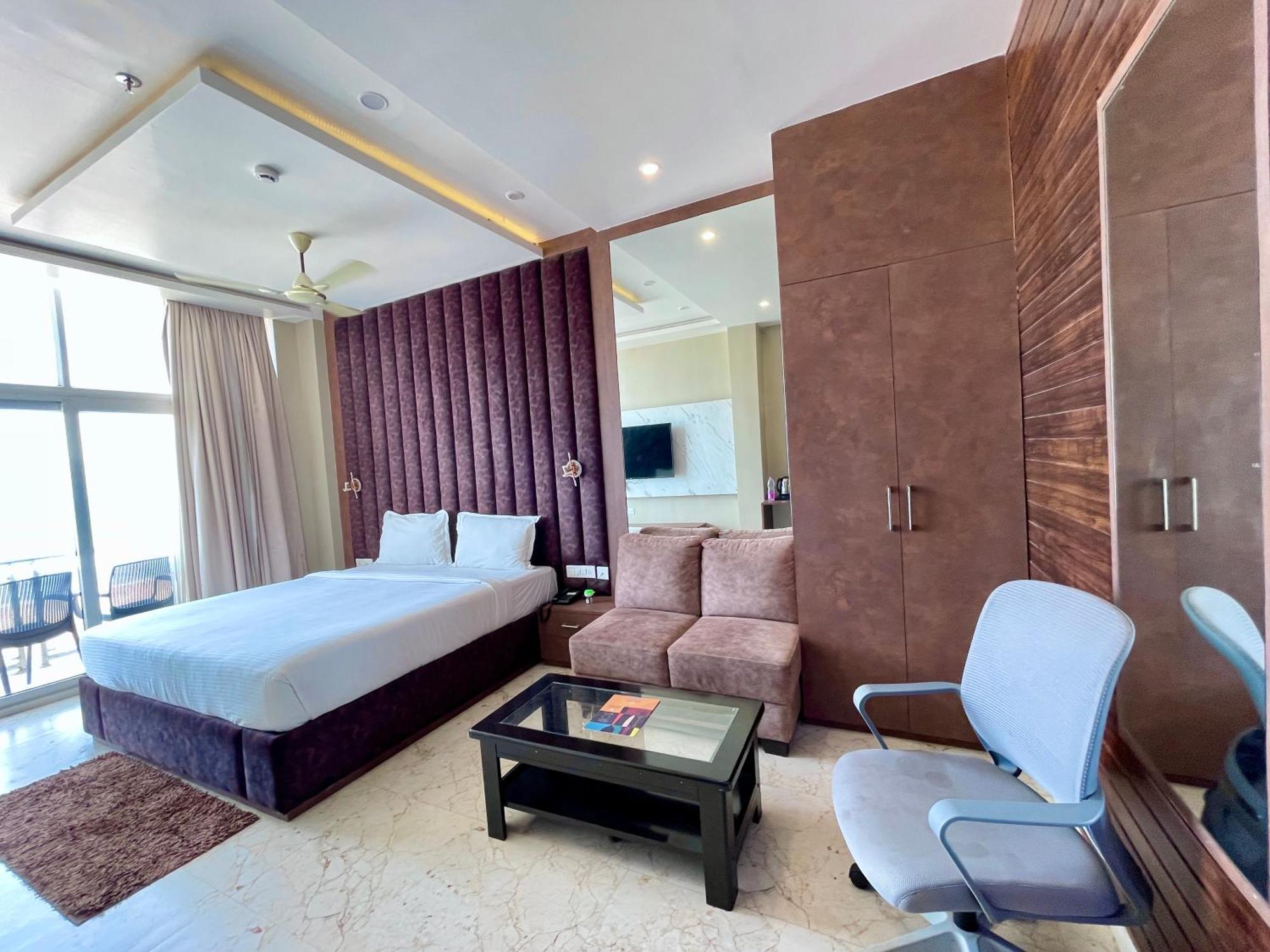 Hotel Tbs In Puri Exterior photo